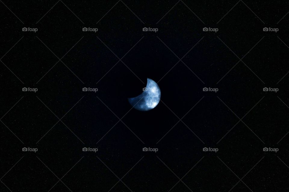 2017 Solar Eclipse.  Zoom in ckose enough to see the stars