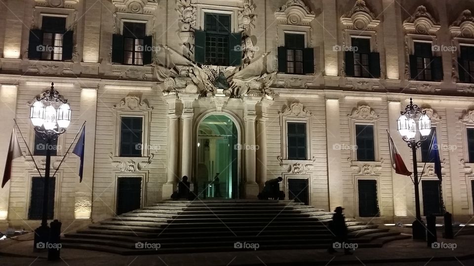 Auberge de Castille in Valletta by night