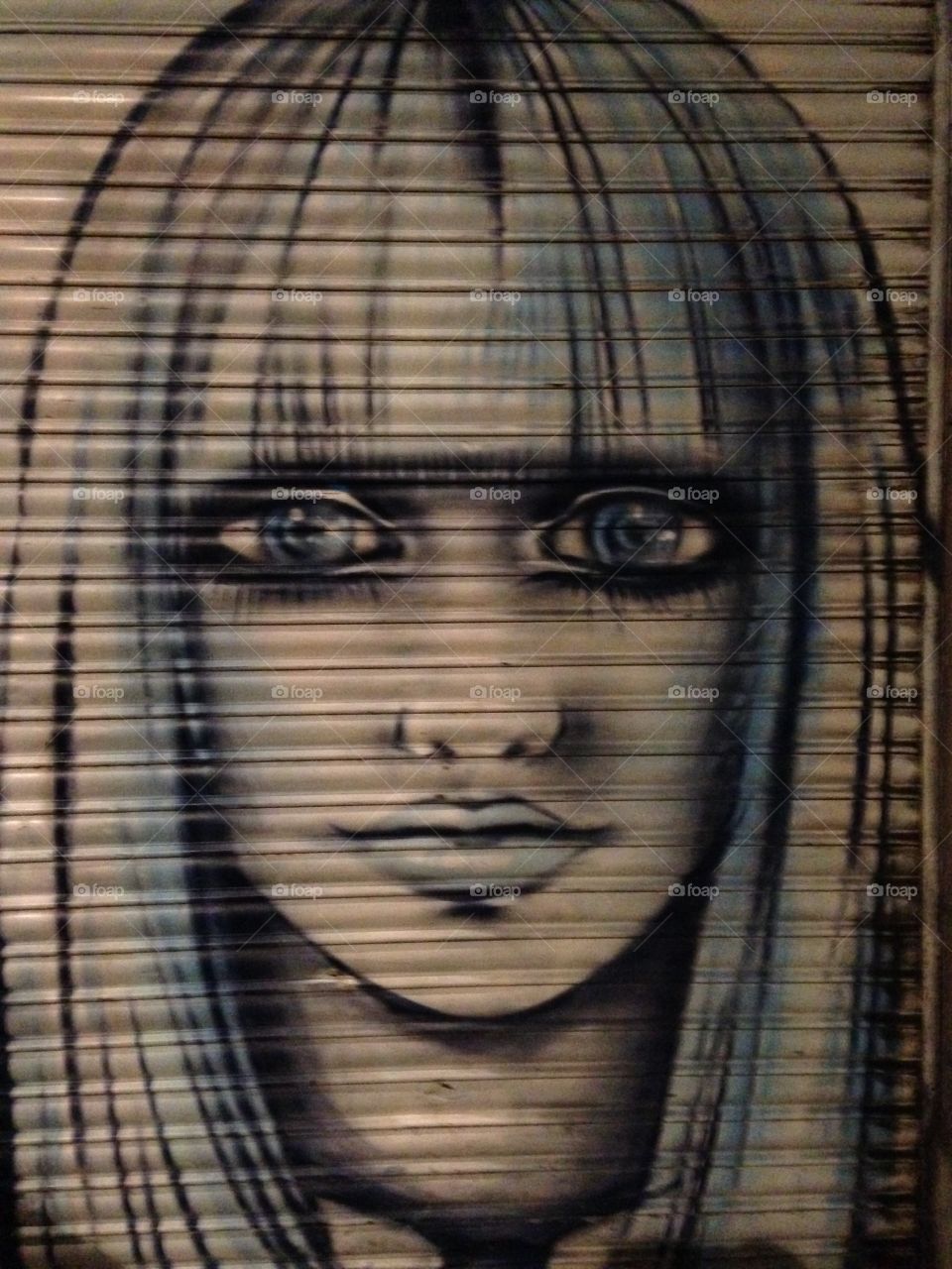 Street art blue eyes