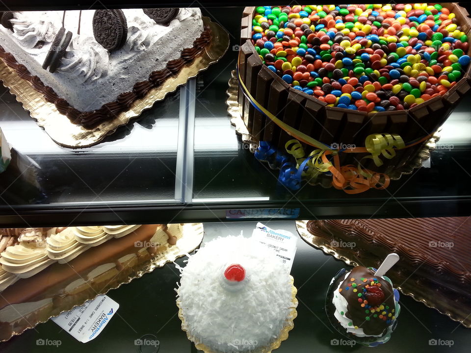 cakes. desserts