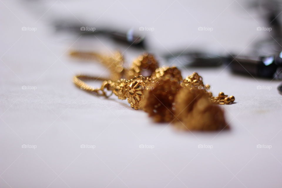 Gold jewellery