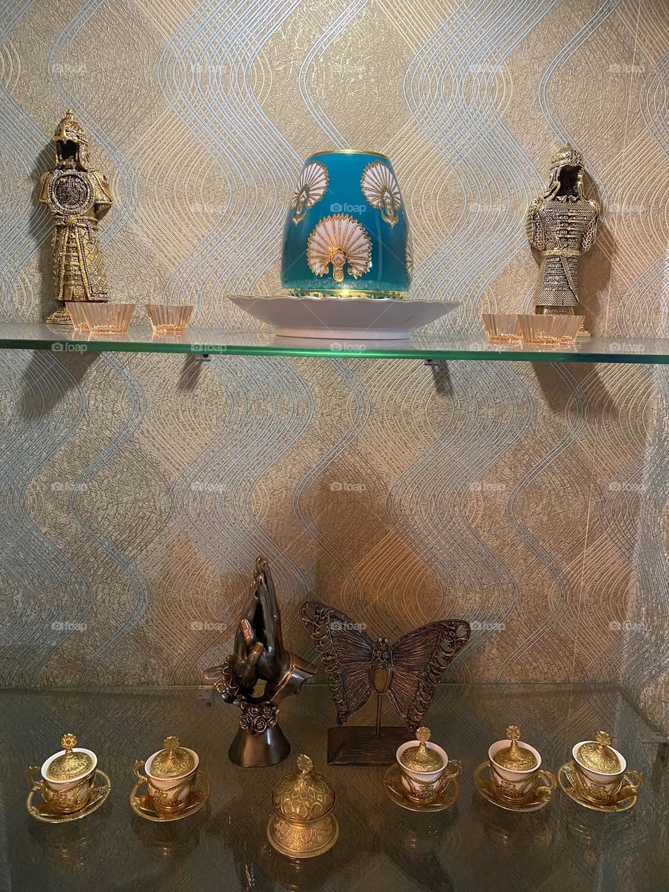 Objects in Turkish cafe