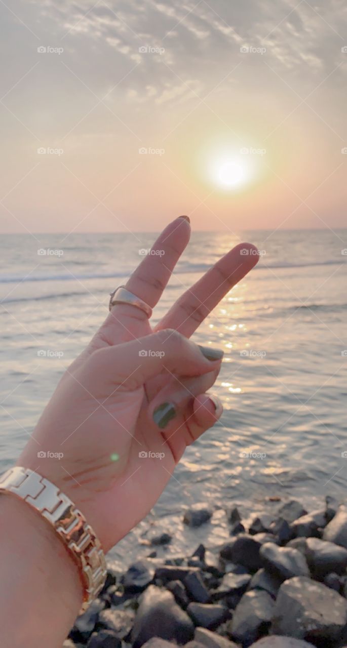 Beautiful day with my sweet family 🌊😌🌞