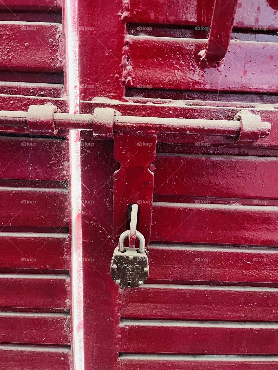 Red Metal lock