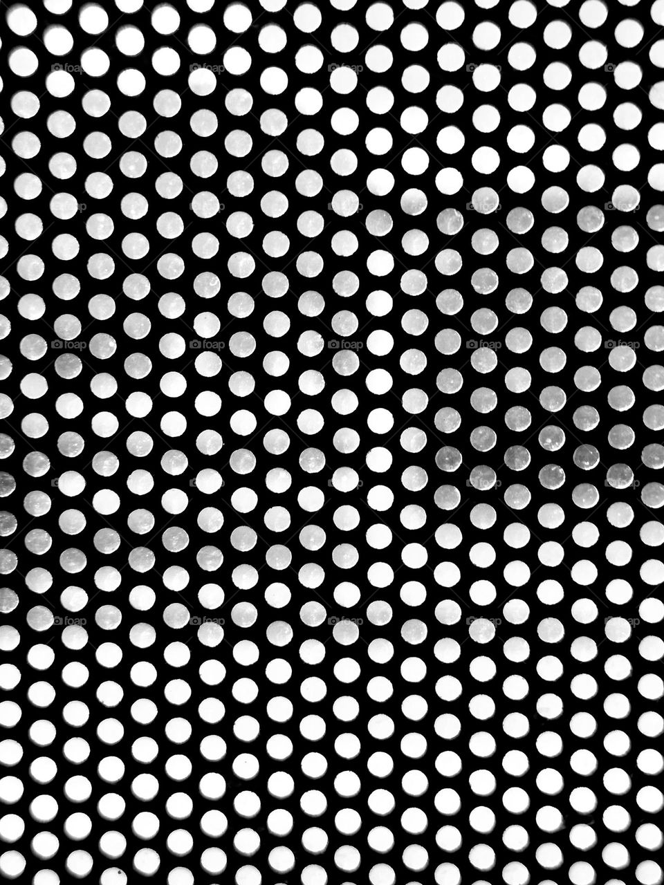 black and white circles