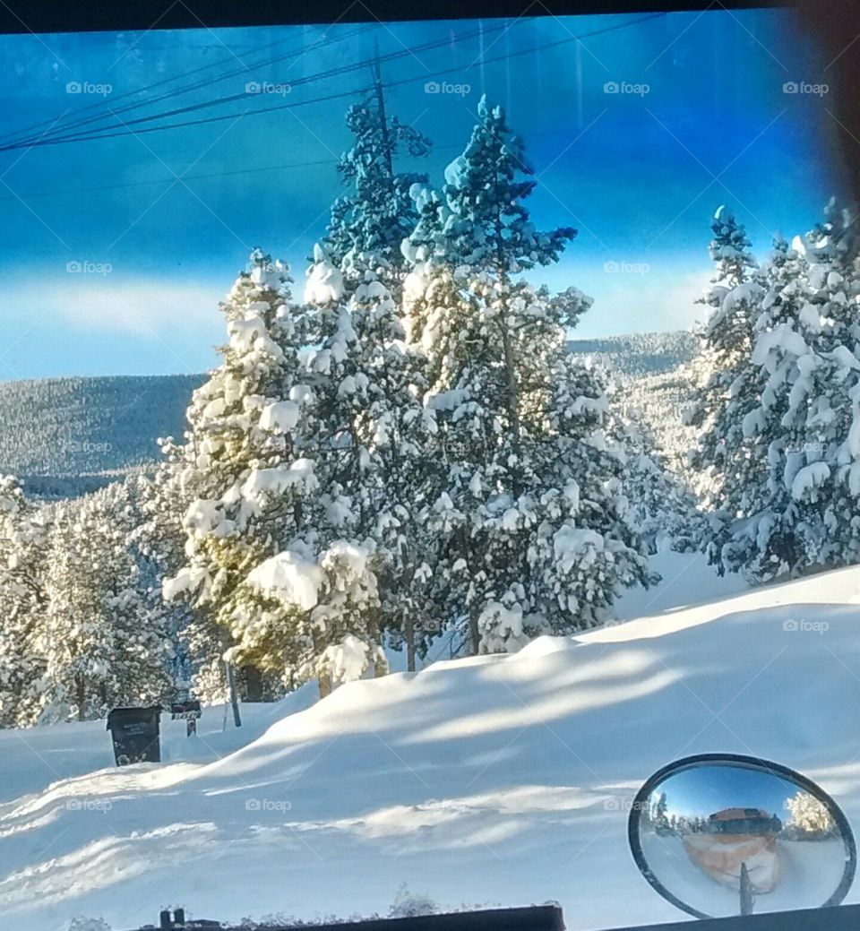 mountian snow,rearview mirror