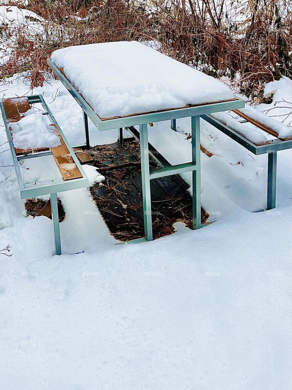 White Snow Picnic Table