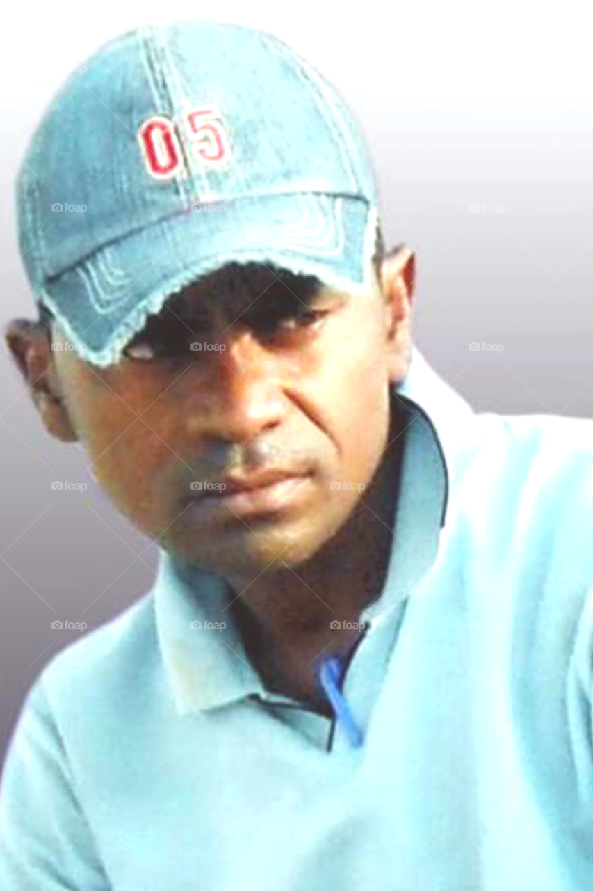 basic style pics/one boy photo/indian photo/one indian boy photo/model photo/one male model photo/half close up photo/ruf and tuf photo/real style model photo/unique style photo of model/good photo of modeling /indian boy real style photo