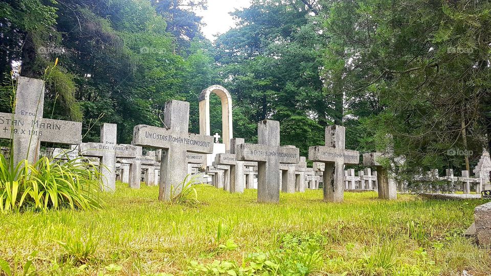 the cemetery of unknown heroes in Sinaia