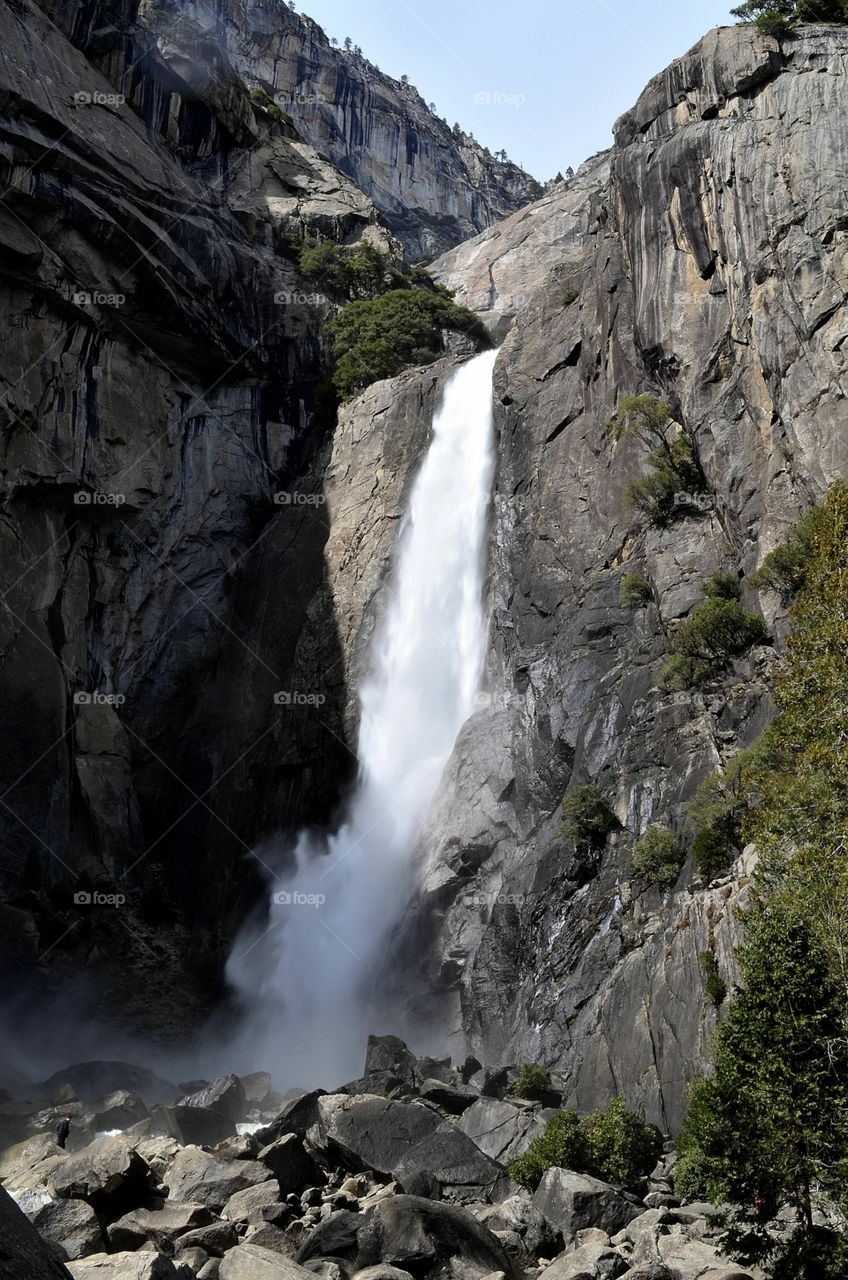 Yosemite falls closeup 