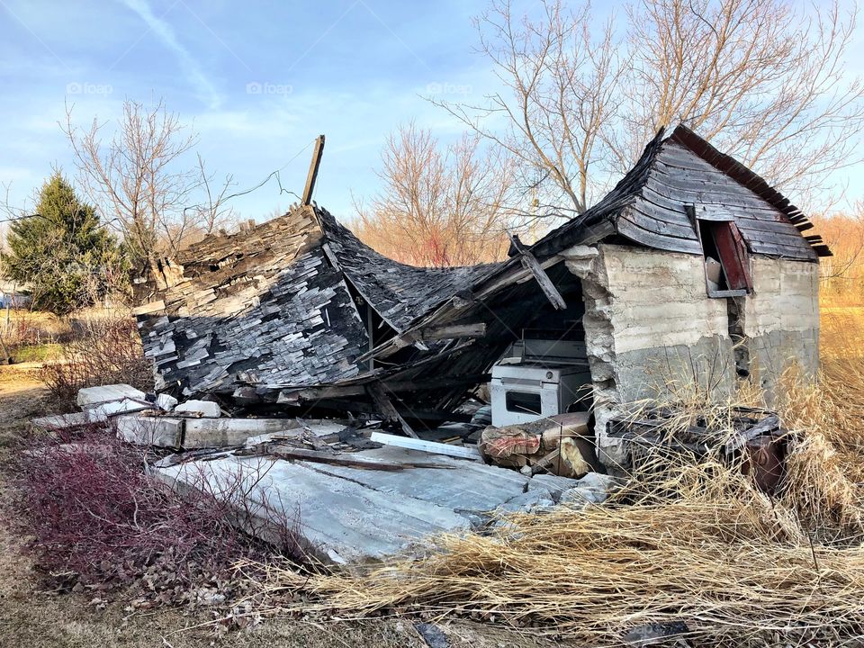 Abandoned farmhouse 