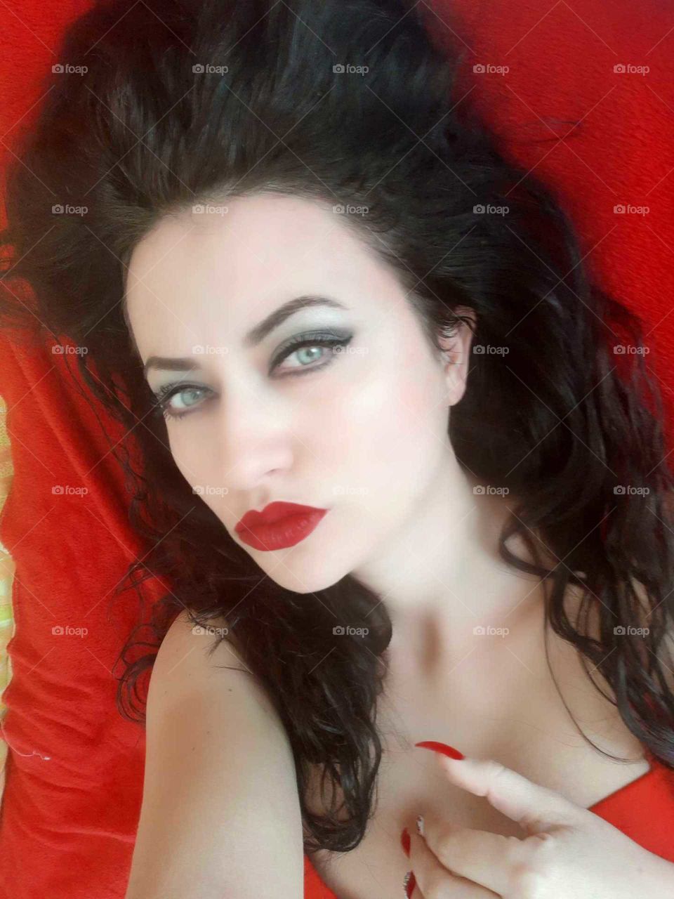 #me#grey#eyes#tbt#photo#red#my#fav#color#my#fav#photo