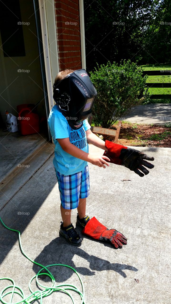 Little welding helper