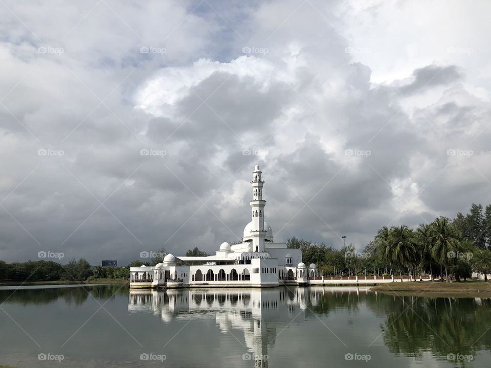 Floating mosque