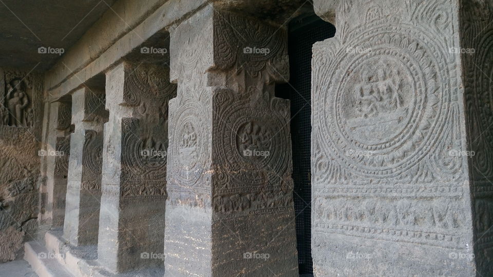 It is ancient historical  aurangabad caves situated in aurangabad it was built in 7th _ 8th century it is relating in buddhism religion it isawaysome  art carving in stone it's away some in world of heritage in india