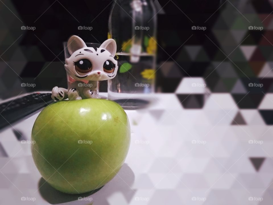 Having an apple, a cat and some water to drink will keep my doctor away.