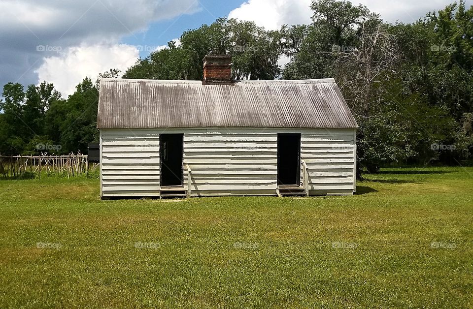 an old slave house that was home to 10 to 15 people at any given time