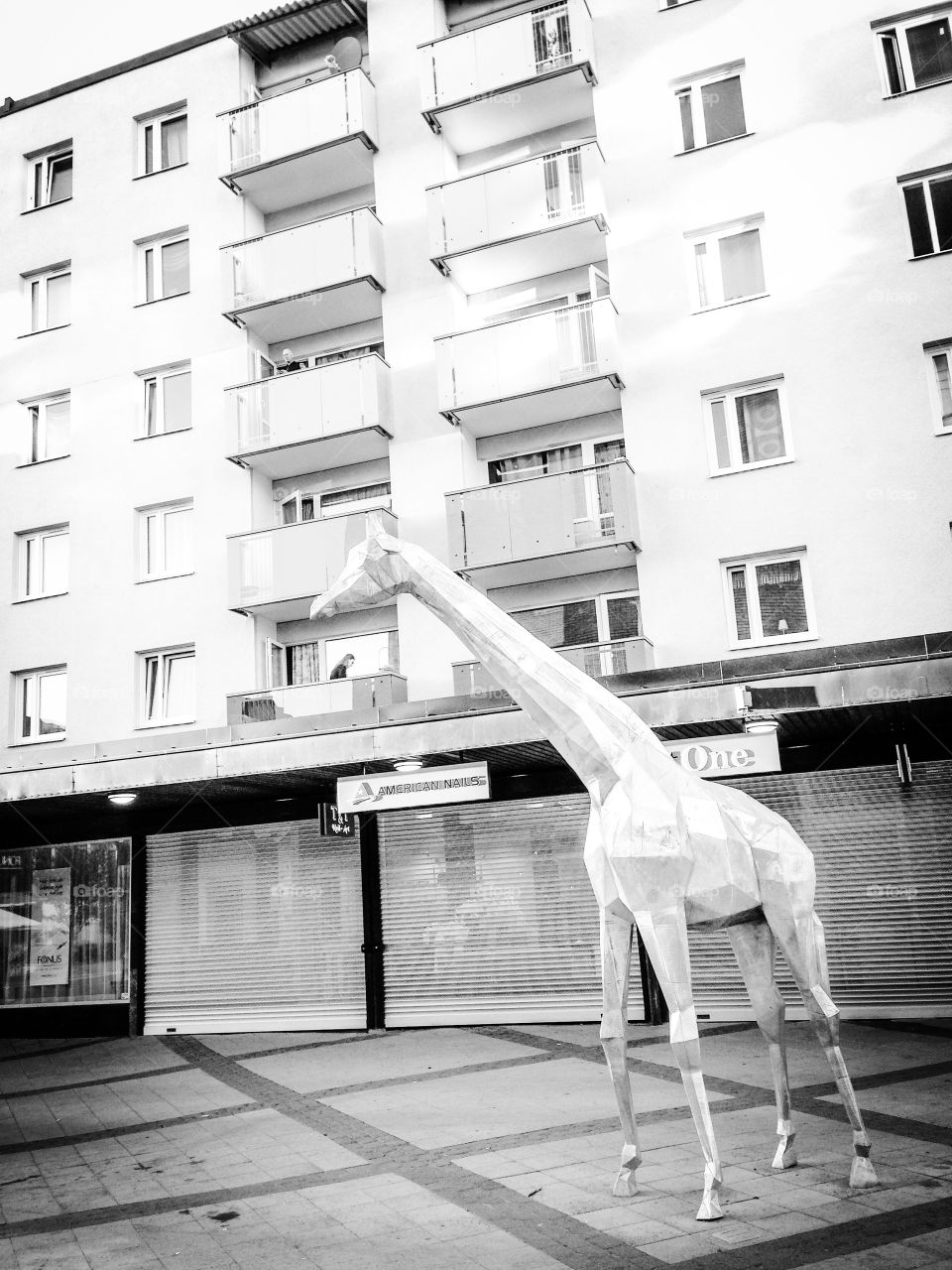 giraffe sculpture