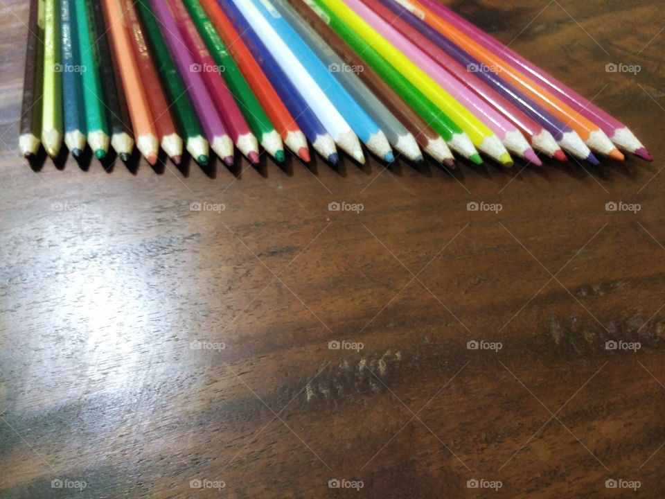 Colour pencil