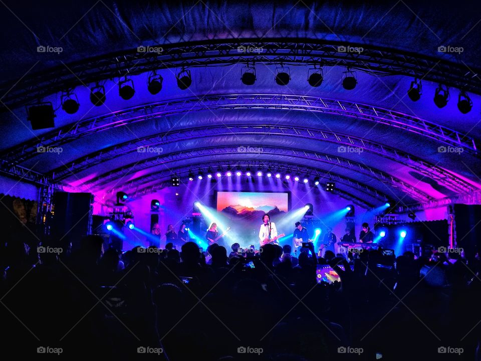 Throwback local concert at the mall! 😉😉😉