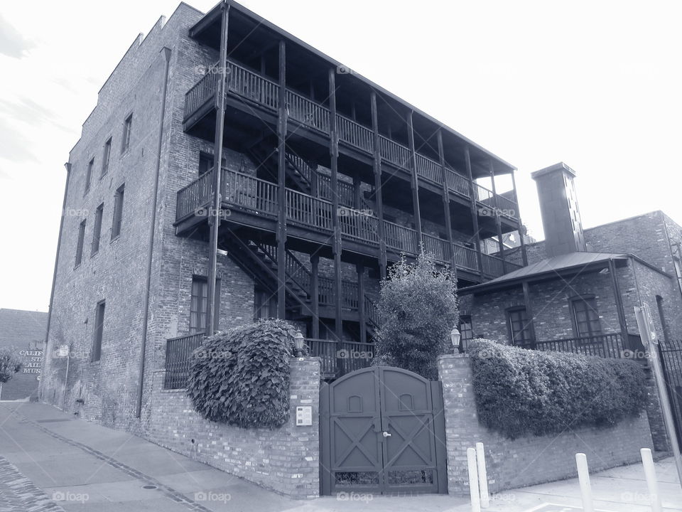 black and white architecture. in downtown Sacramento