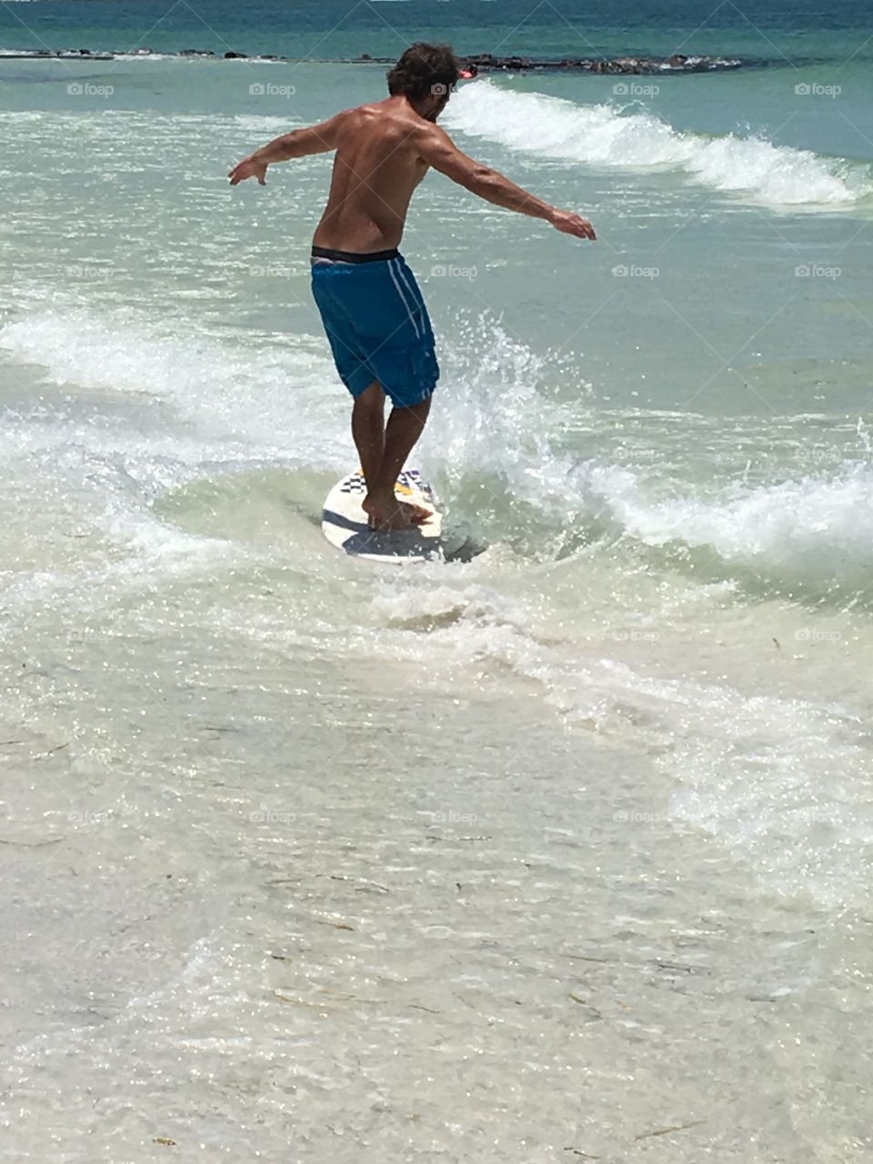 Skimming the beach 