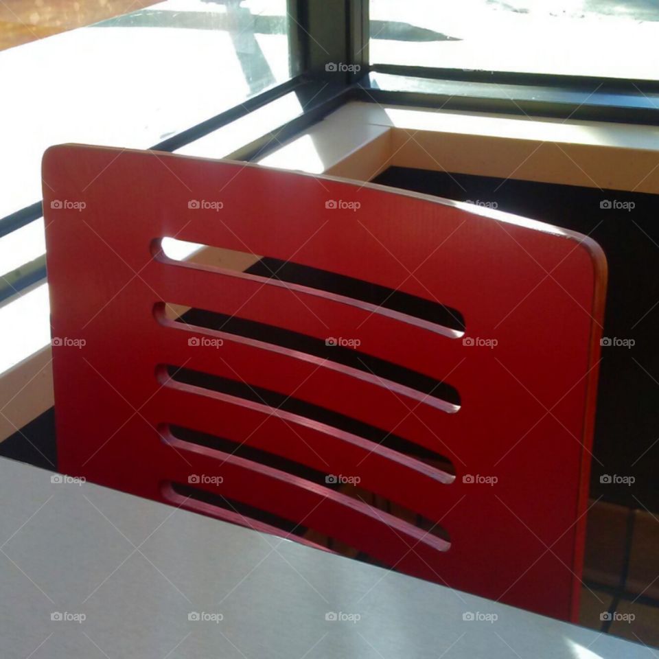 burger king table and chair