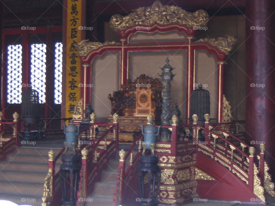Emperor's throne 