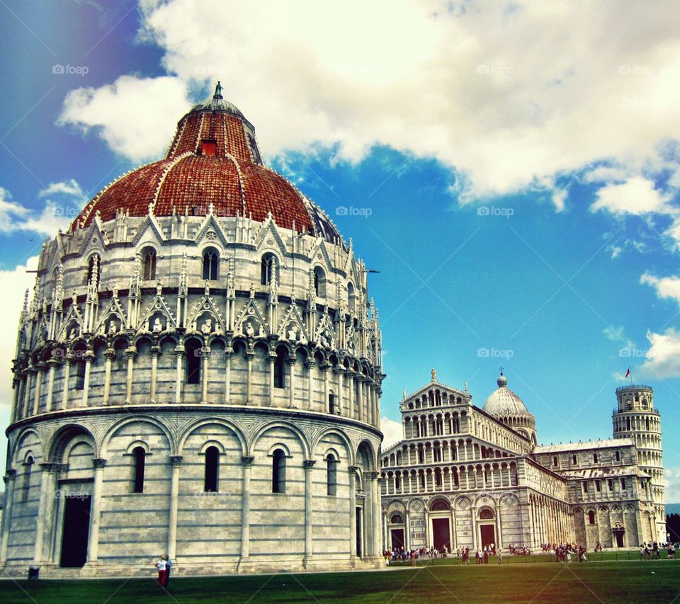 Pisa monuments