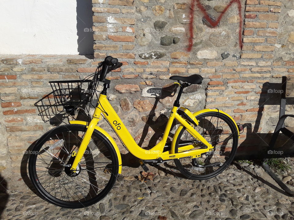 Bicicleta pública en el Albaicín