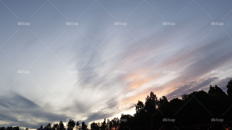vacker himmel efter kl.00.00 nattetid