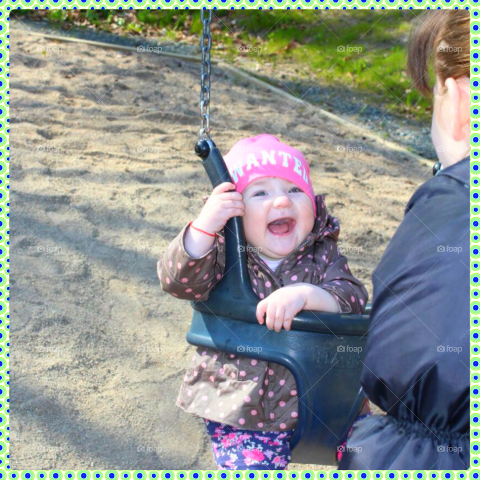 Min dotter. Доча.