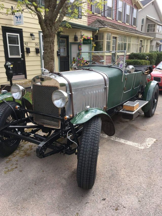 Vintage vehicle