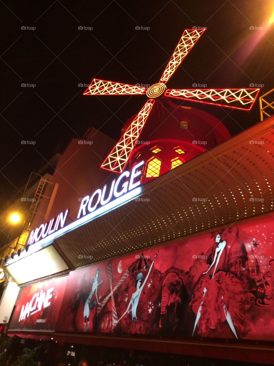 Moulin Rouge beautiful colors 