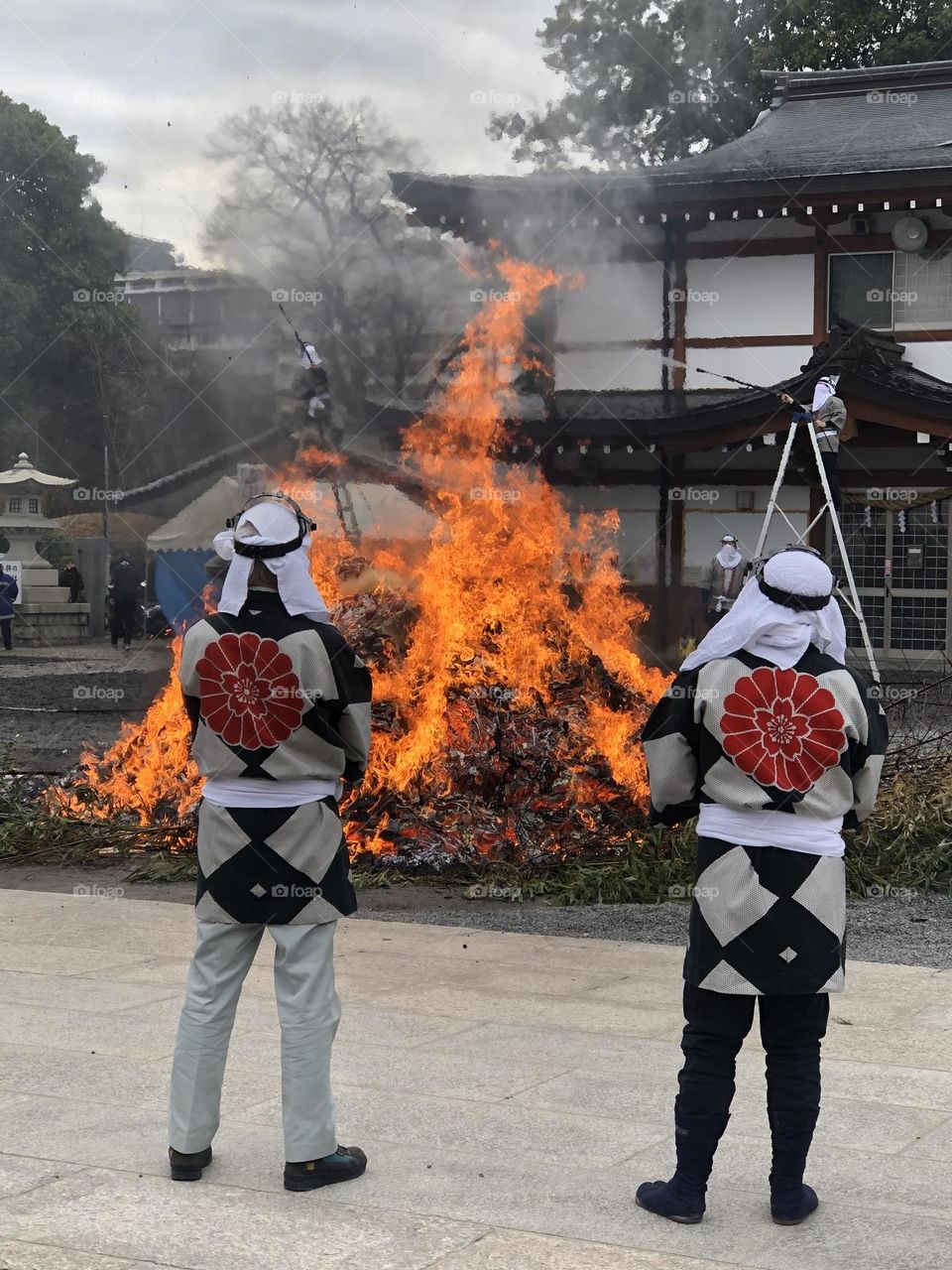 Tondo matsuri- Festival to burn New Year decorations 