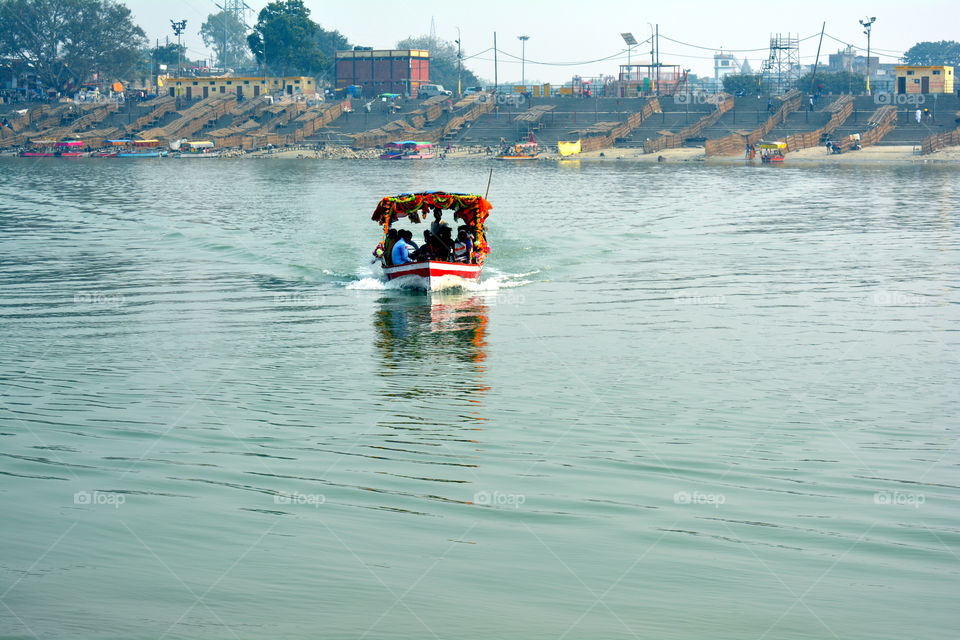 boat in river ganga