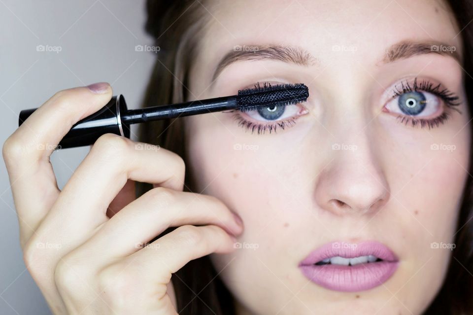 Mascara application