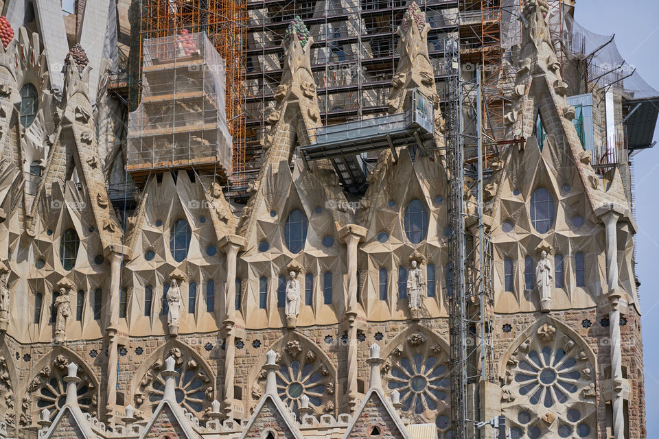 Sagrada Familia details 