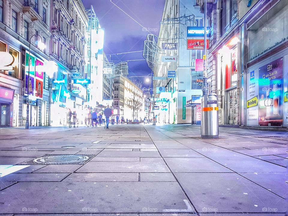 Overexposed night in Vienna