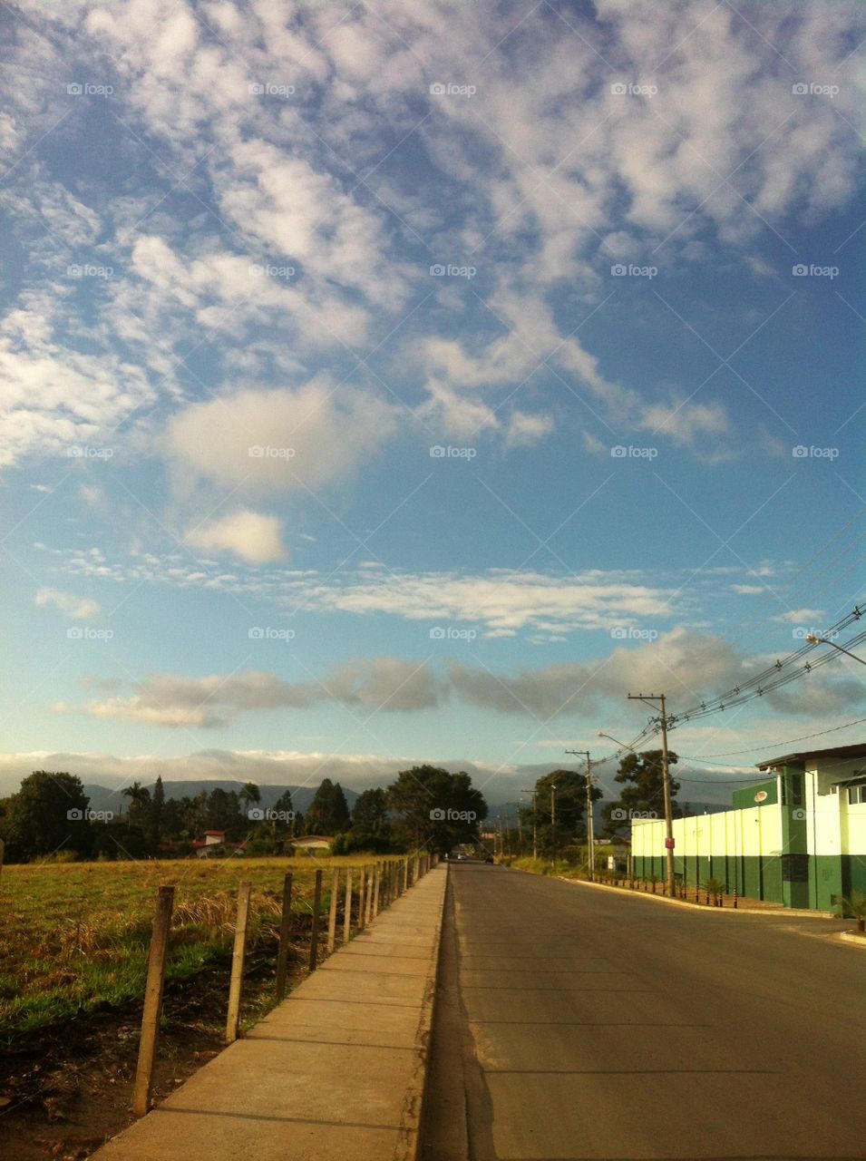 🌅Desperte, Jundiaí. 
Que a jornada diária possa valer a pena!
🍃
#sol #sun #sky #céu #photo #nature #morning #alvorada #natureza #horizonte #fotografia #pictureoftheday #paisagem #inspiração #amanhecer #mobgraphy #mobgrafia #Jundiaí #AmoJundiaí