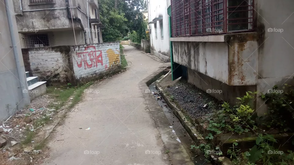 narrow lane