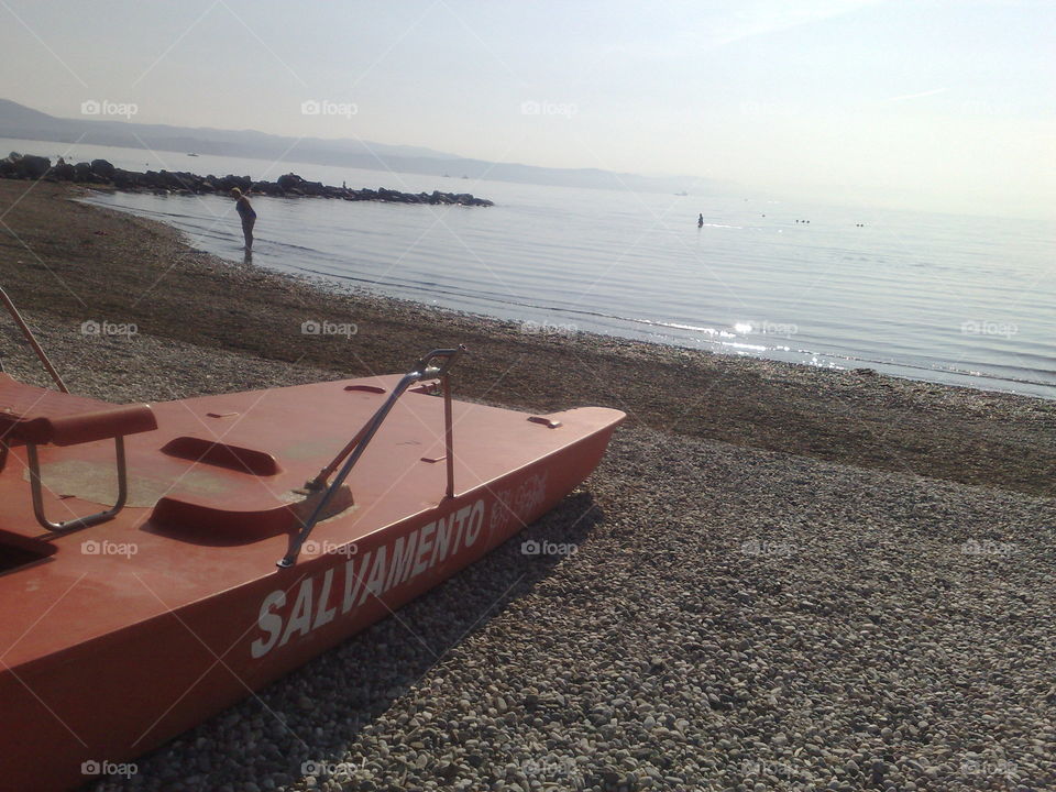 in the beach, lifeguard salvamento