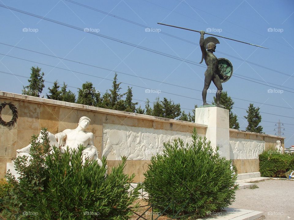 leonidas monument