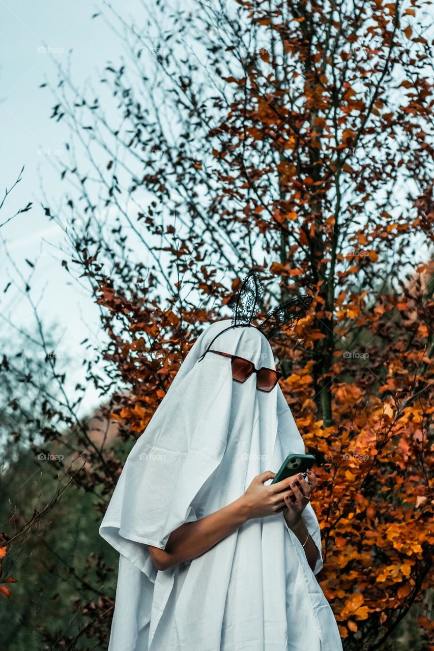 ghost chatting on the phone