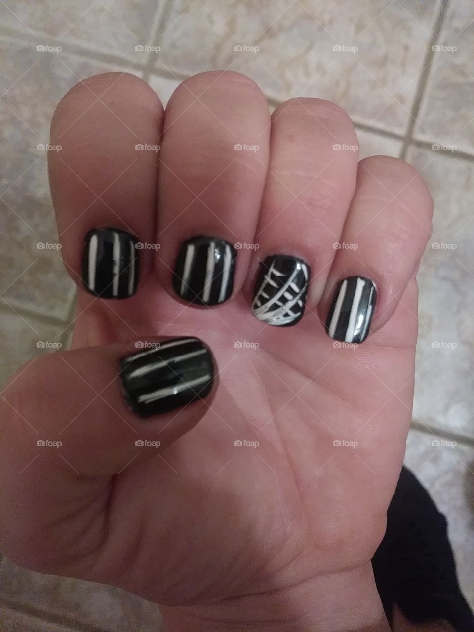 nail design for Halloween