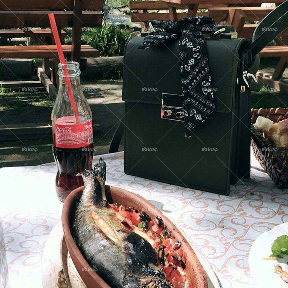 see food and coca cola great match