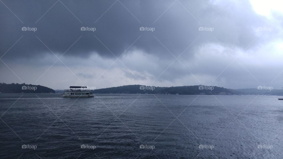 Boat at idyllic sea