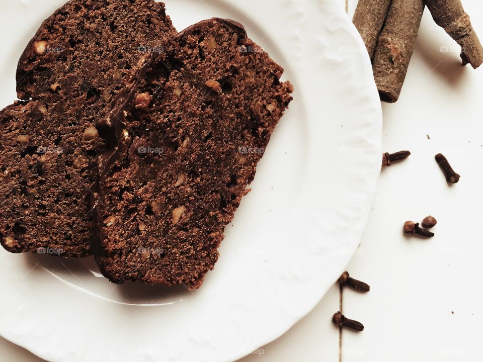 Gingerbread cake