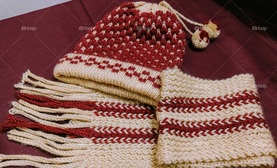Hand knitted Cap and Muffler