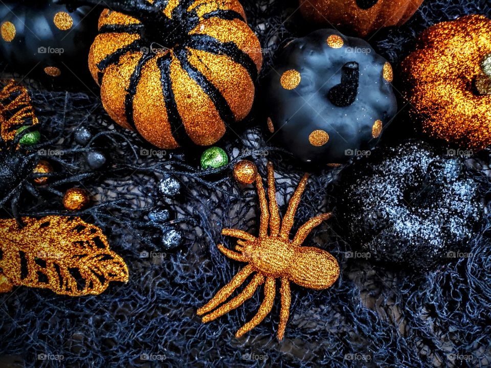 glitter pumpkin and spiders Halloween decorations